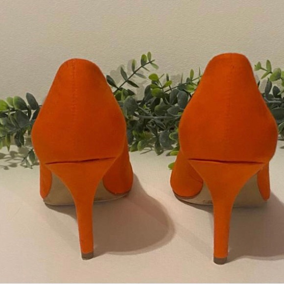 I.N.C. bright orange pumps- add a pop of color to your closet - Picture 4 of 6